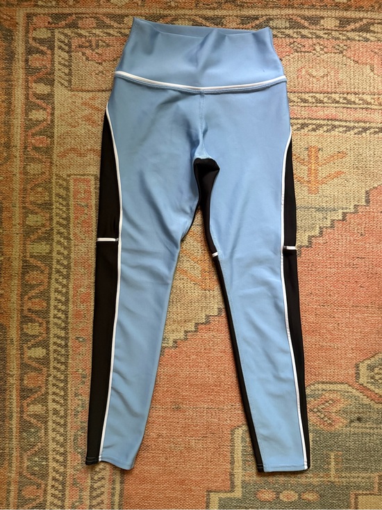 ALO Yoga Pants - Alo Yoga 7/8 High-Waist Element Leggings | Marina Blue & Black | Size Small